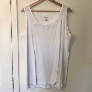 St.John's Bay 2X white tank top with sparkle